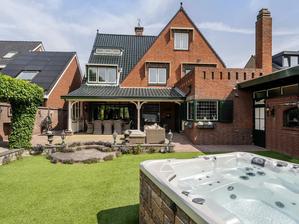 Emmastraat 91, MONSTER