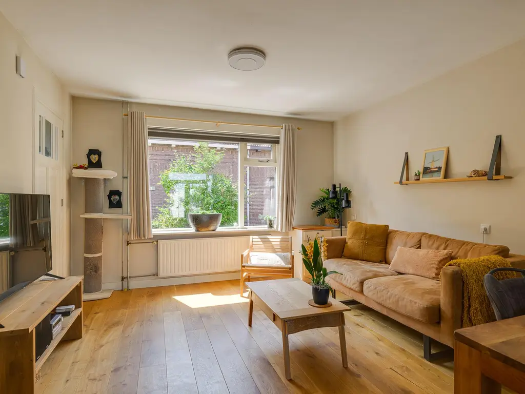 Bloemenstraat 23, POELDIJK