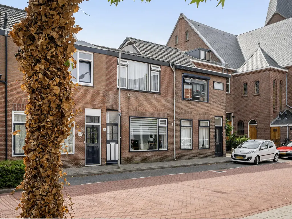 Emmastraat 4, DE LIER