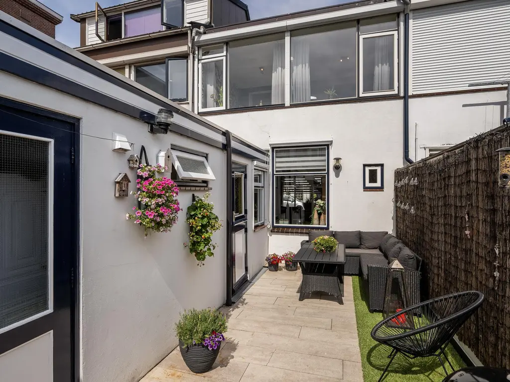 Emmastraat 4, DE LIER