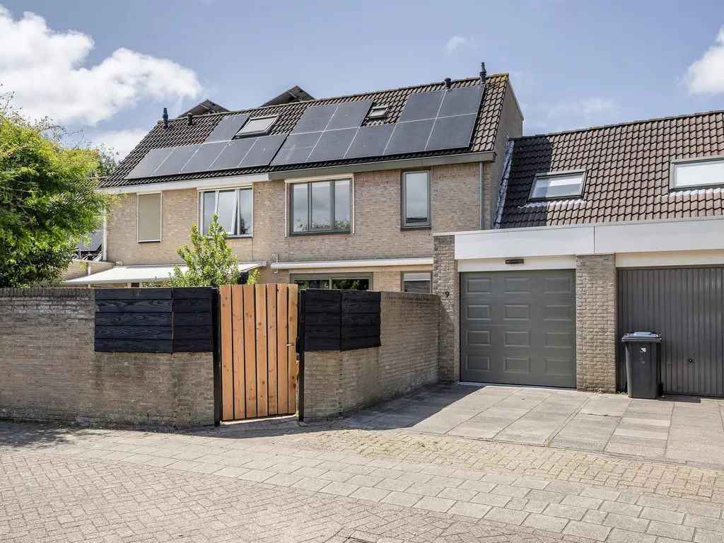 Tollenspark 9, 'S-GRAVENZANDE