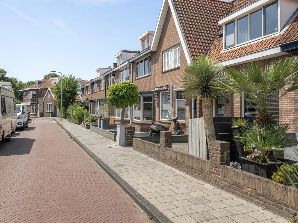 Duiventorenstraat 21, NAALDWIJK