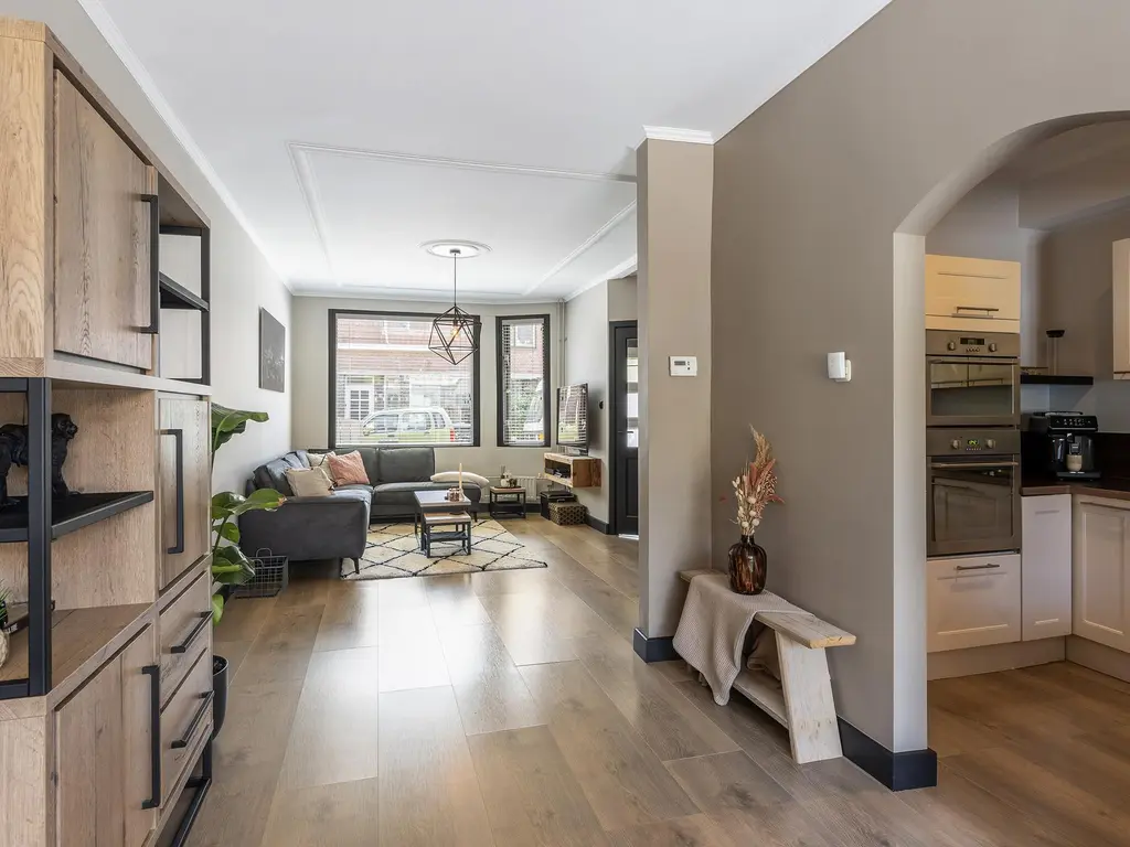 Duiventorenstraat 21, NAALDWIJK
