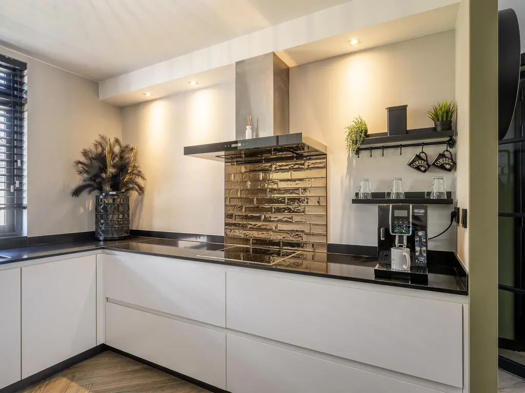 Cort van der Lindenstraat 14, NAALDWIJK