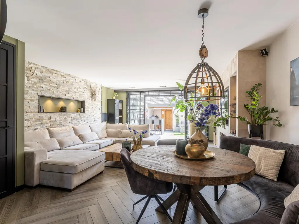 Cort van der Lindenstraat 14, NAALDWIJK