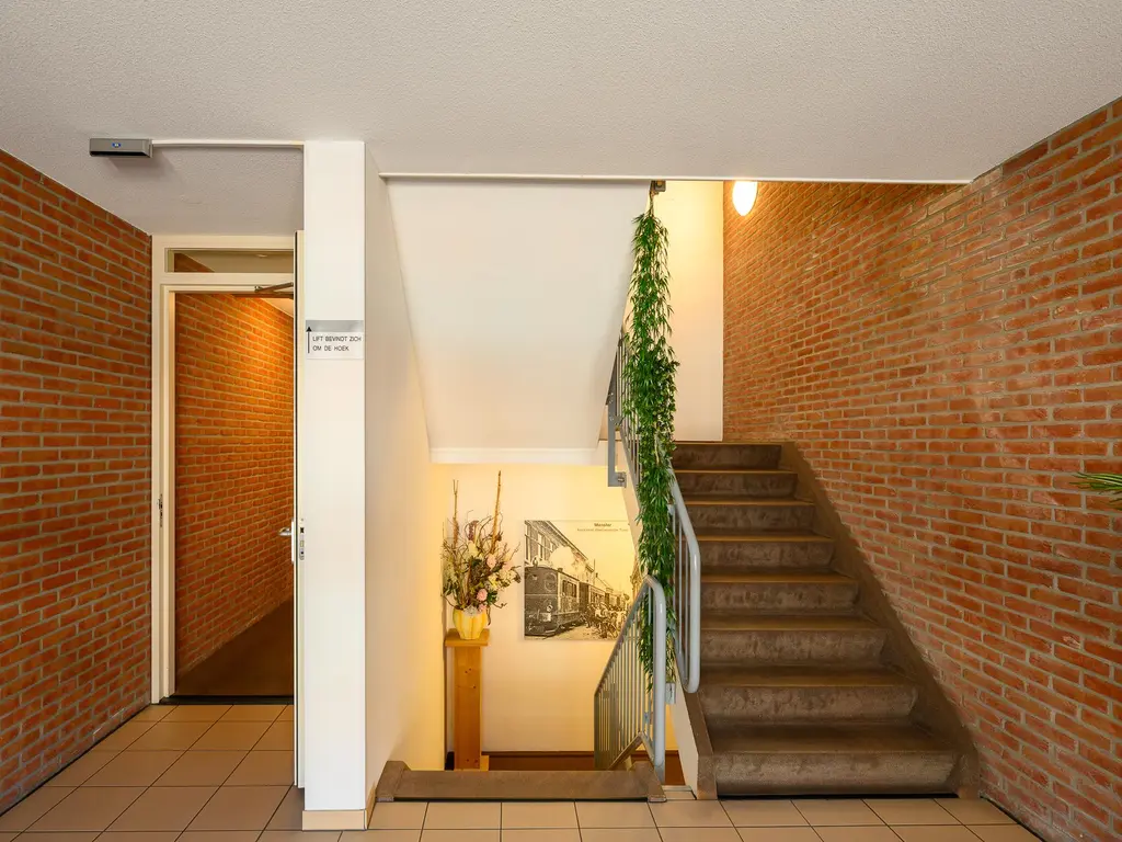 Choorstraat 37B, MONSTER
