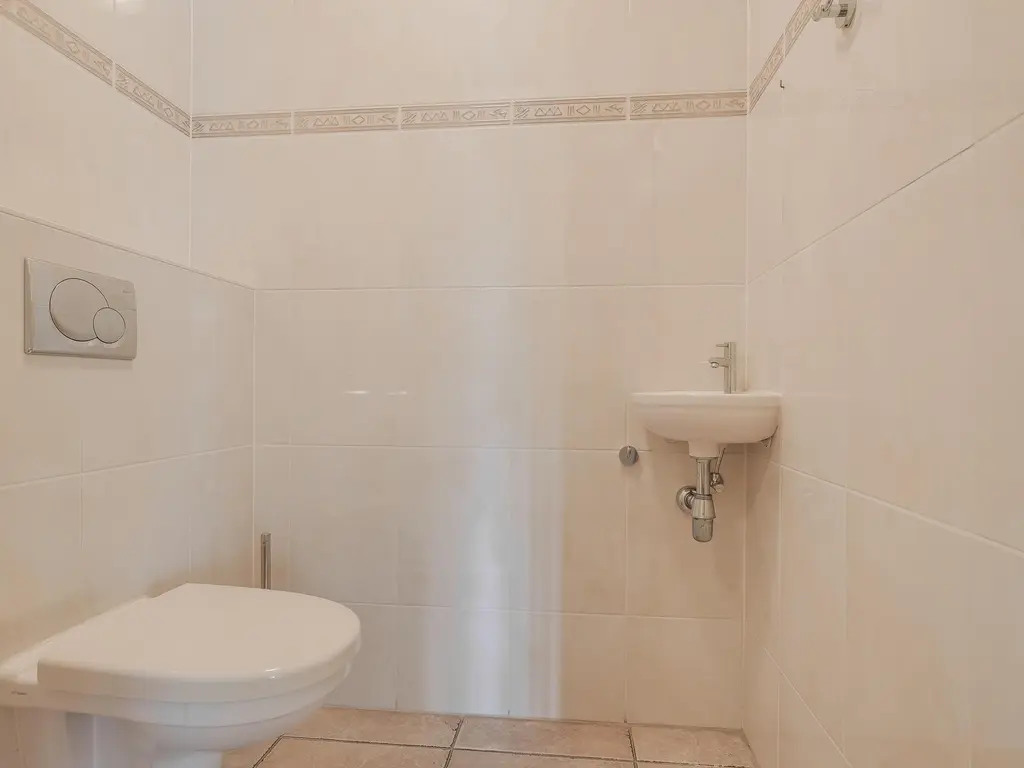 Choorstraat 37B, MONSTER
