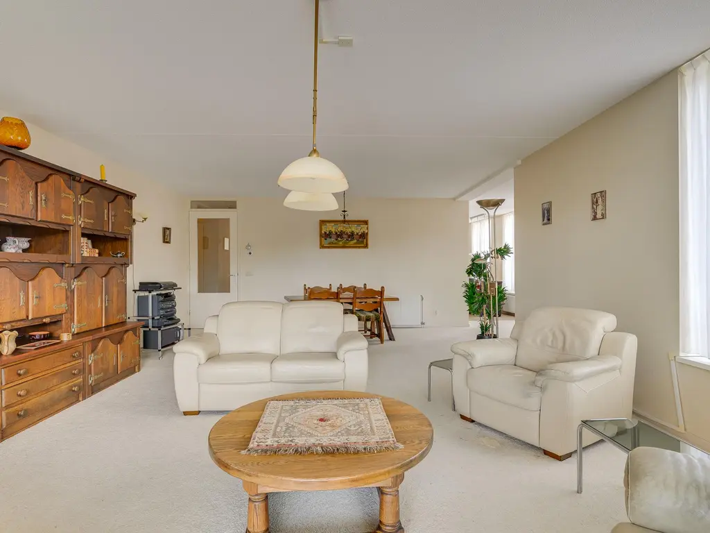 Choorstraat 37B, MONSTER