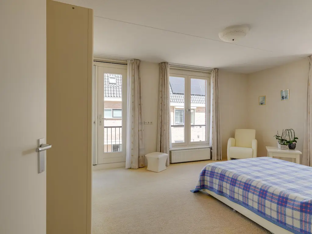 Choorstraat 37B, MONSTER