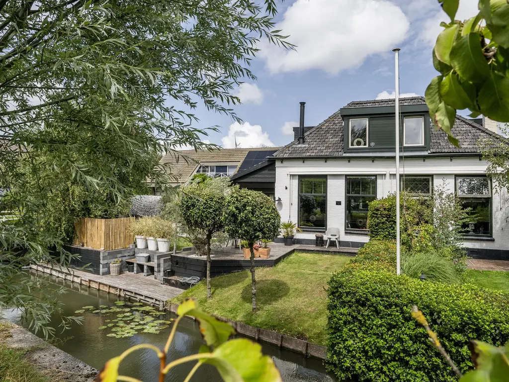 Maasdijk 37, MAASDIJK