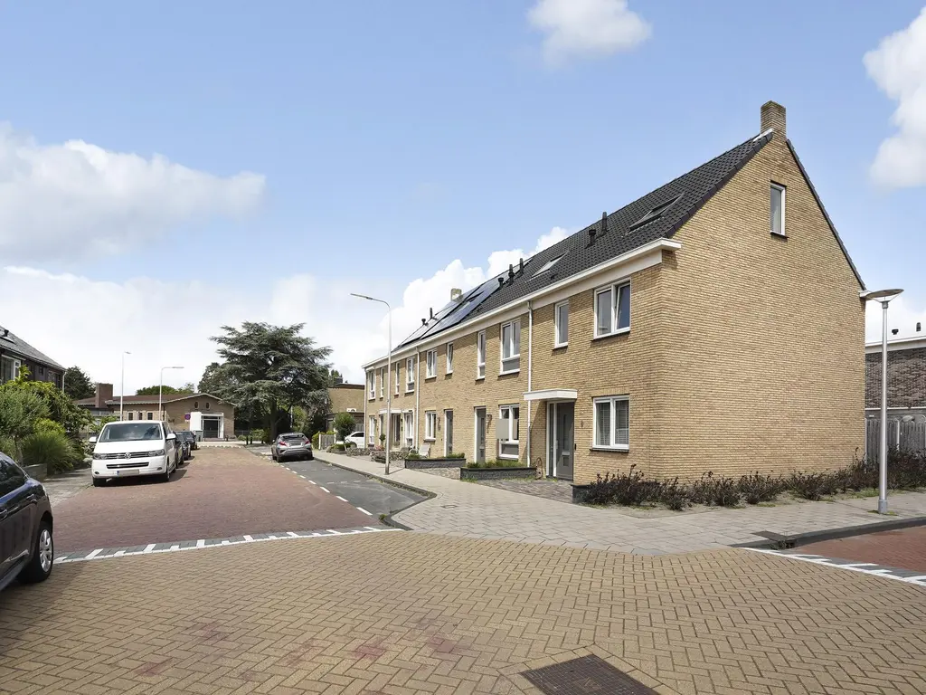 Chrysantenstraat 5, NAALDWIJK