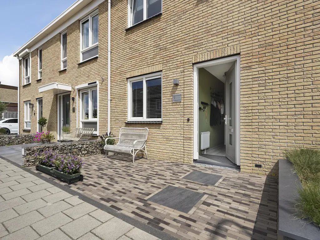 Chrysantenstraat 5, NAALDWIJK