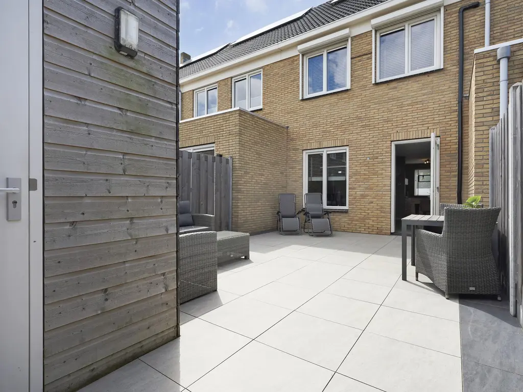 Chrysantenstraat 5, NAALDWIJK