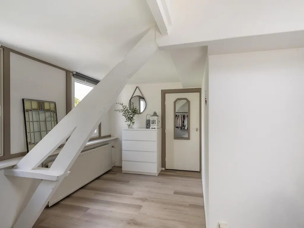Naaldwijkseweg 186, 'S-GRAVENZANDE