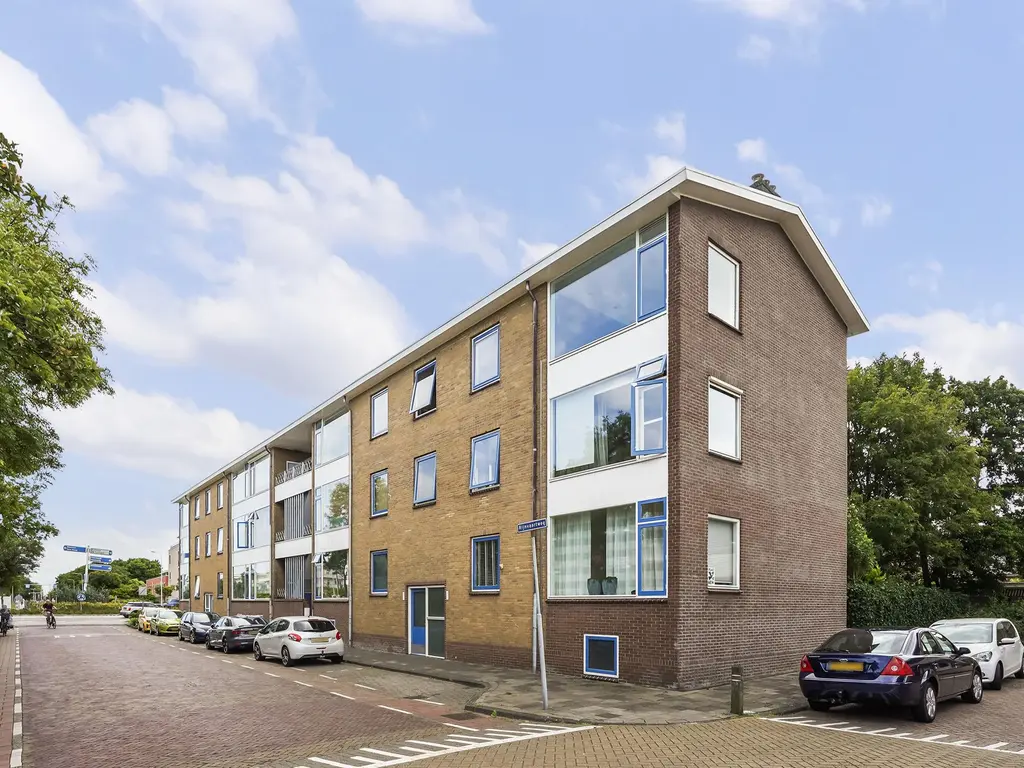Rijnvaartweg 11, 'S-GRAVENZANDE