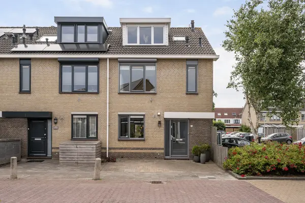 Aalbersestraat 15