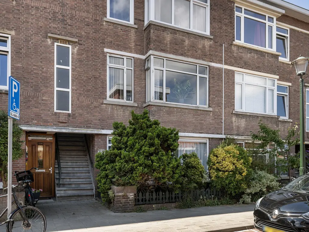 Viandenstraat 74, 'S-GRAVENHAGE