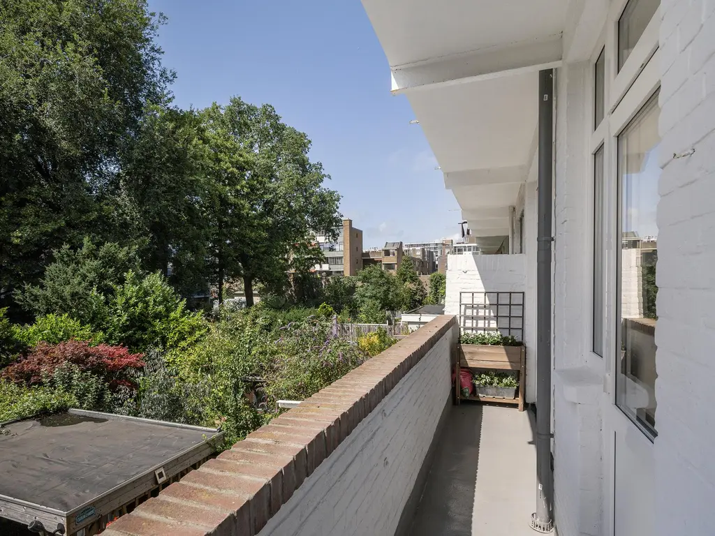 Viandenstraat 74, 'S-GRAVENHAGE