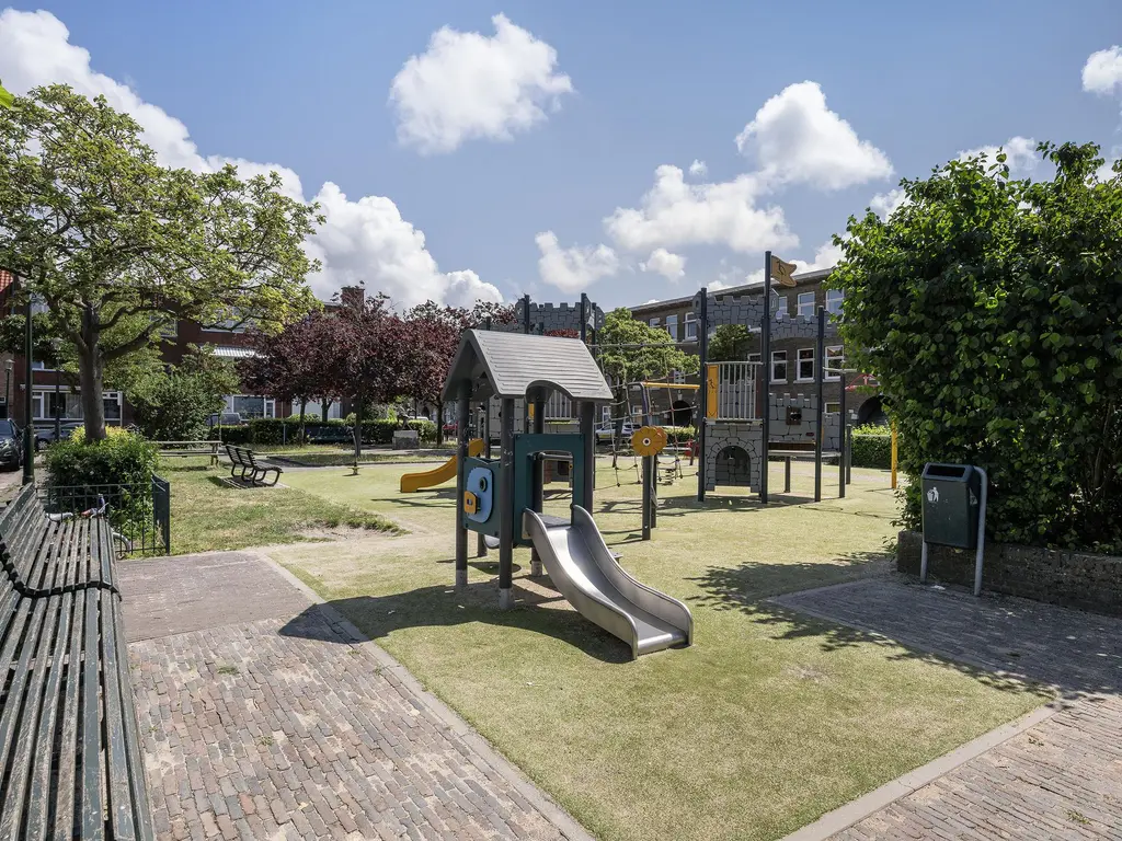 Viandenstraat 74, 'S-GRAVENHAGE