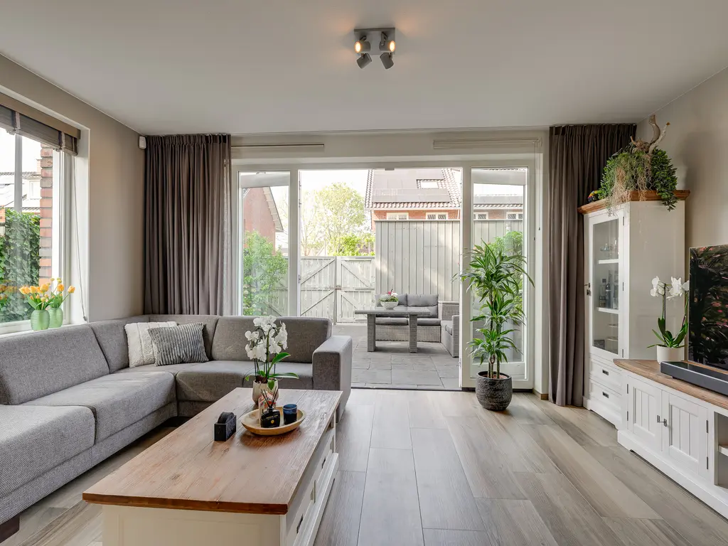 Laterastraat 11, NAALDWIJK