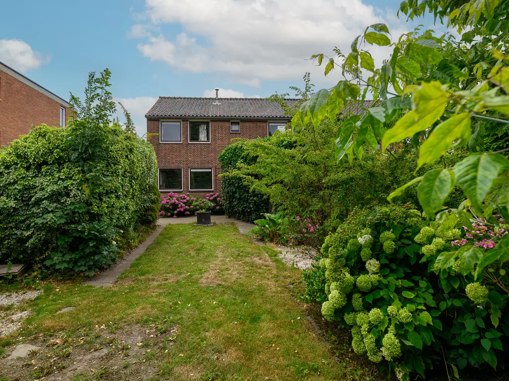 Korte Kruisweg 10, MAASDIJK