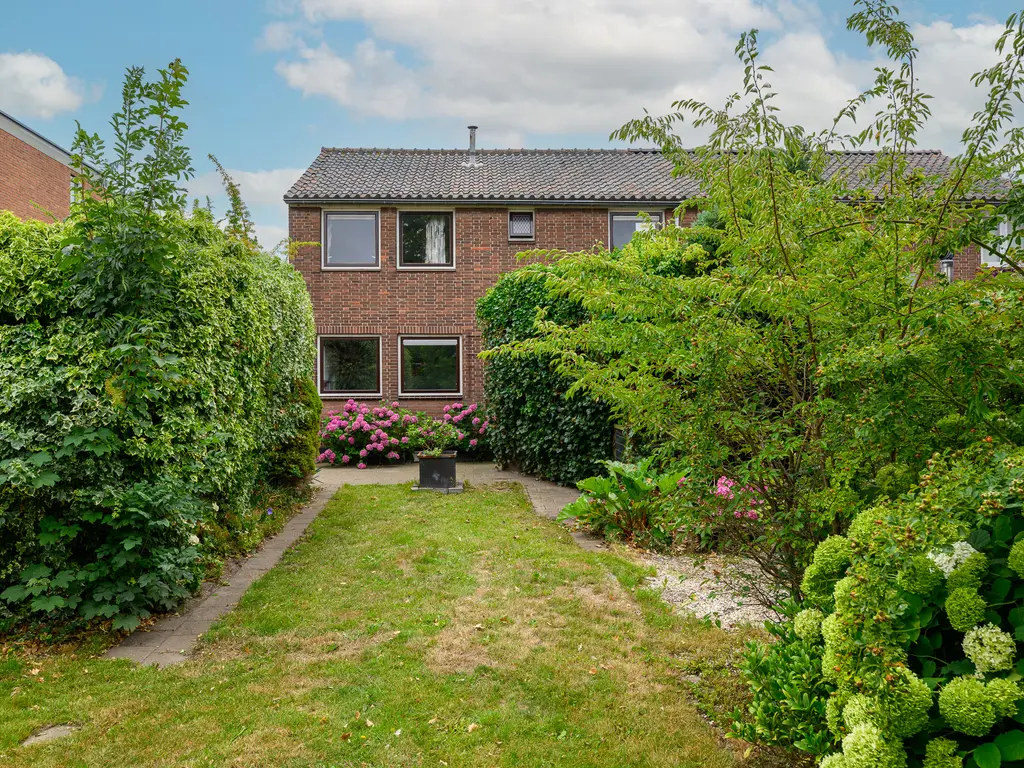 Korte Kruisweg 10, MAASDIJK