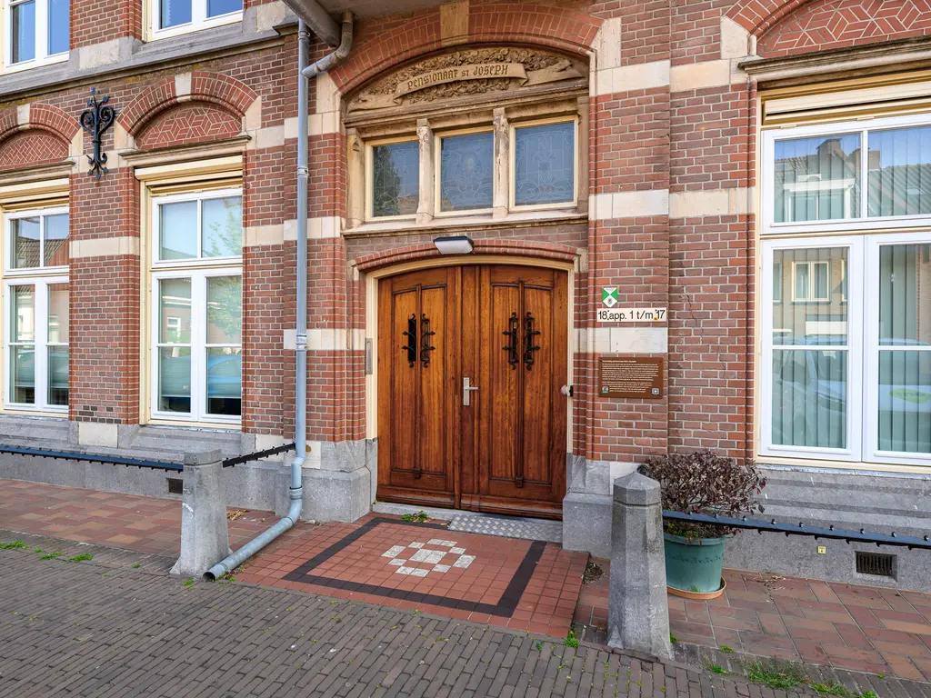 Havenstraat 18ap16, MONSTER