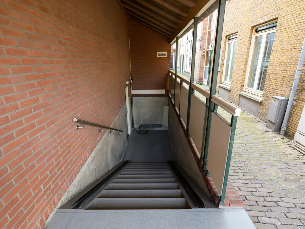 Havenstraat 18ap16, MONSTER