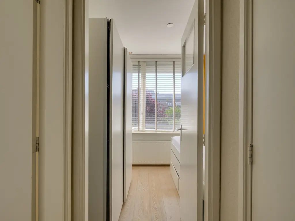 van Lennepstraat 16, 'S-GRAVENZANDE