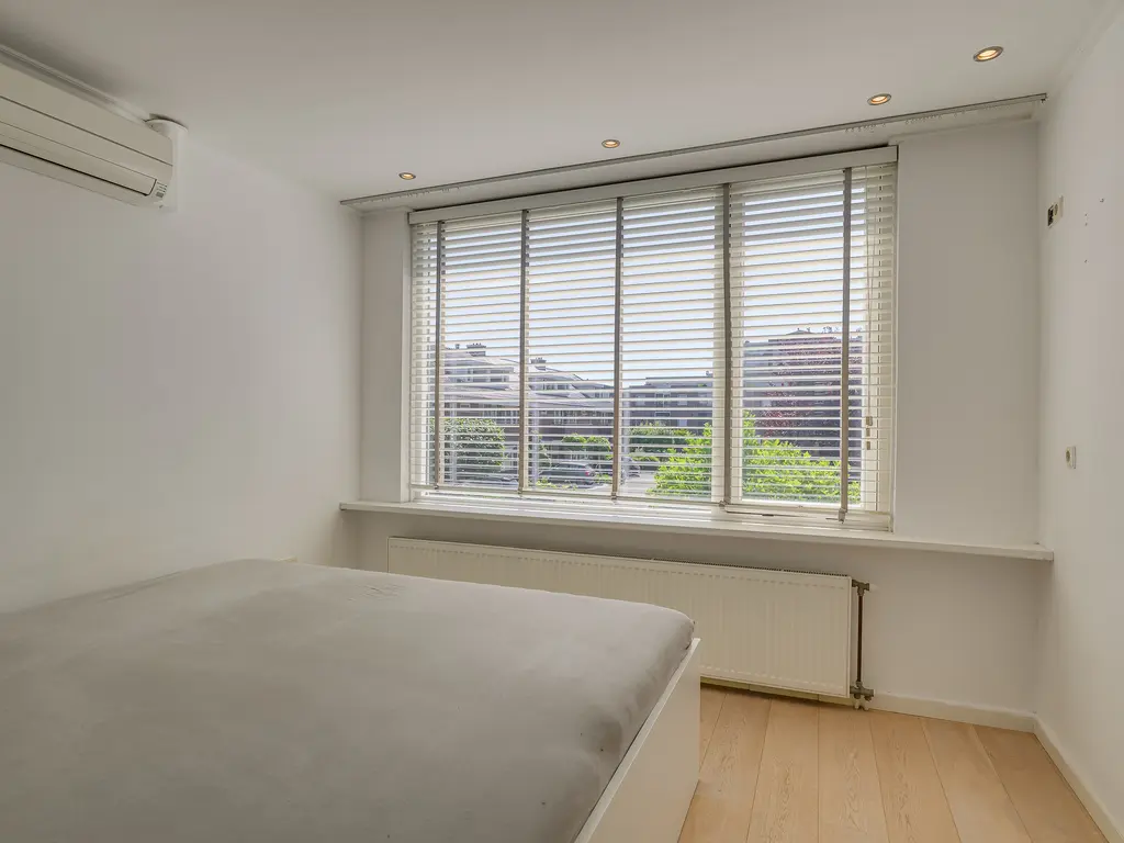 van Lennepstraat 16, 'S-GRAVENZANDE