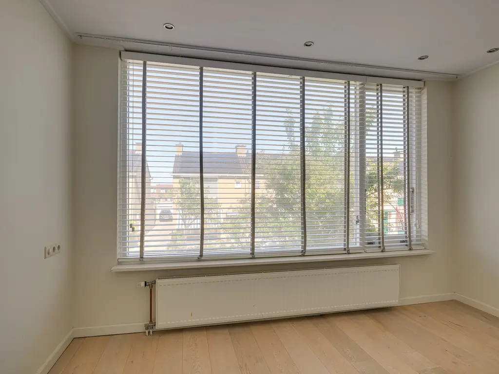 van Lennepstraat 16, 'S-GRAVENZANDE