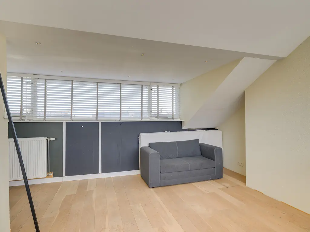 van Lennepstraat 16, 'S-GRAVENZANDE