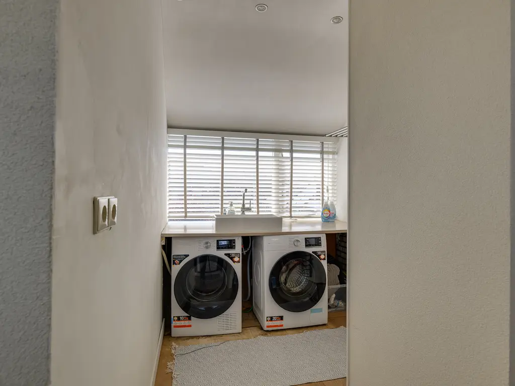 van Lennepstraat 16, 'S-GRAVENZANDE