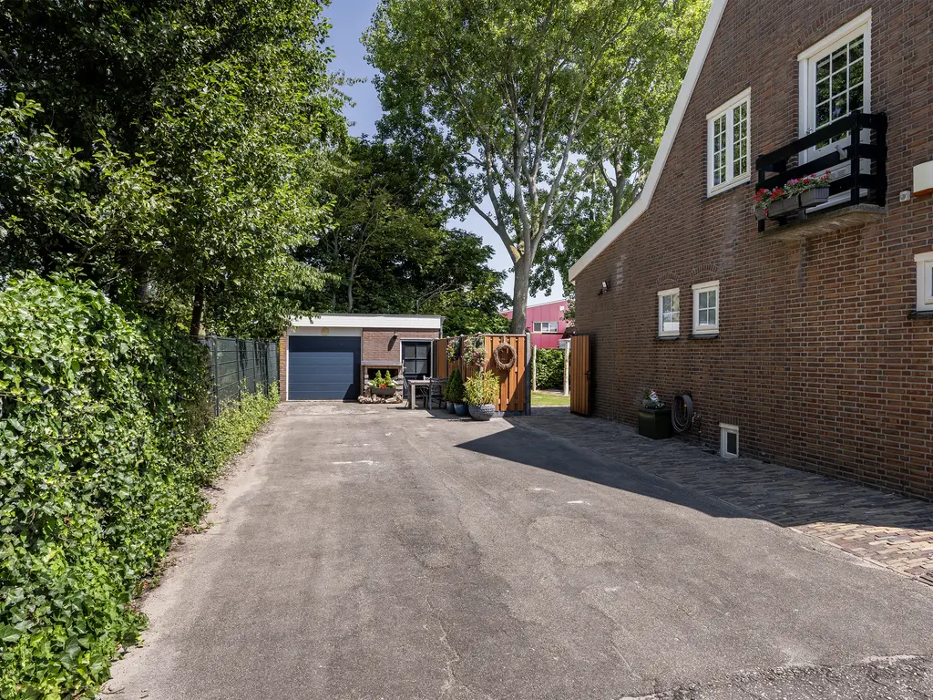 Madepolderweg 61, 'S-GRAVENHAGE