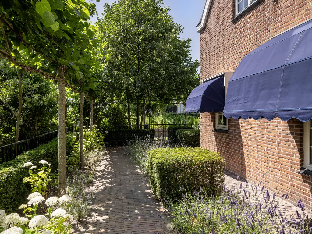 Madepolderweg 61, 'S-GRAVENHAGE