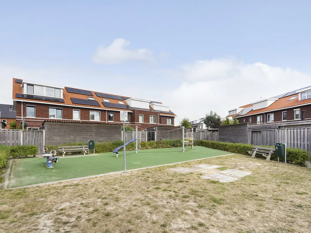 Kleine vos 8, 'S-GRAVENZANDE