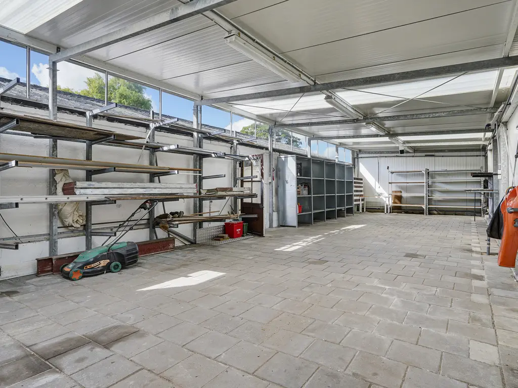 Naaldwijkseweg 384, 'S-GRAVENZANDE