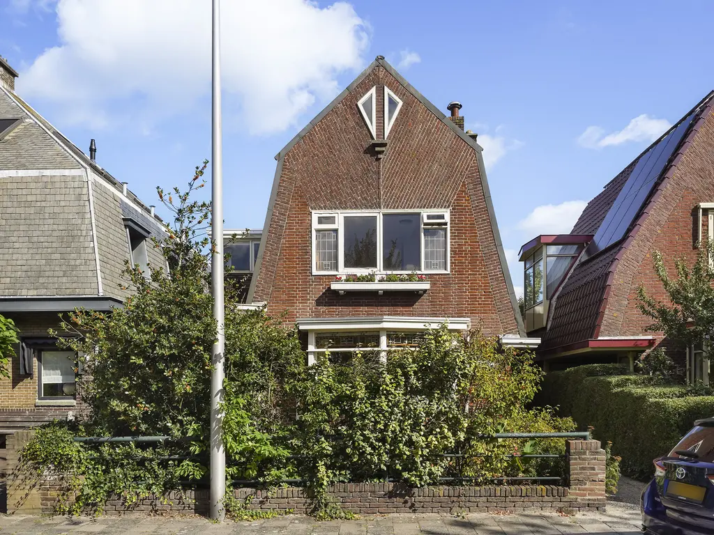 Emmastraat 132, MONSTER