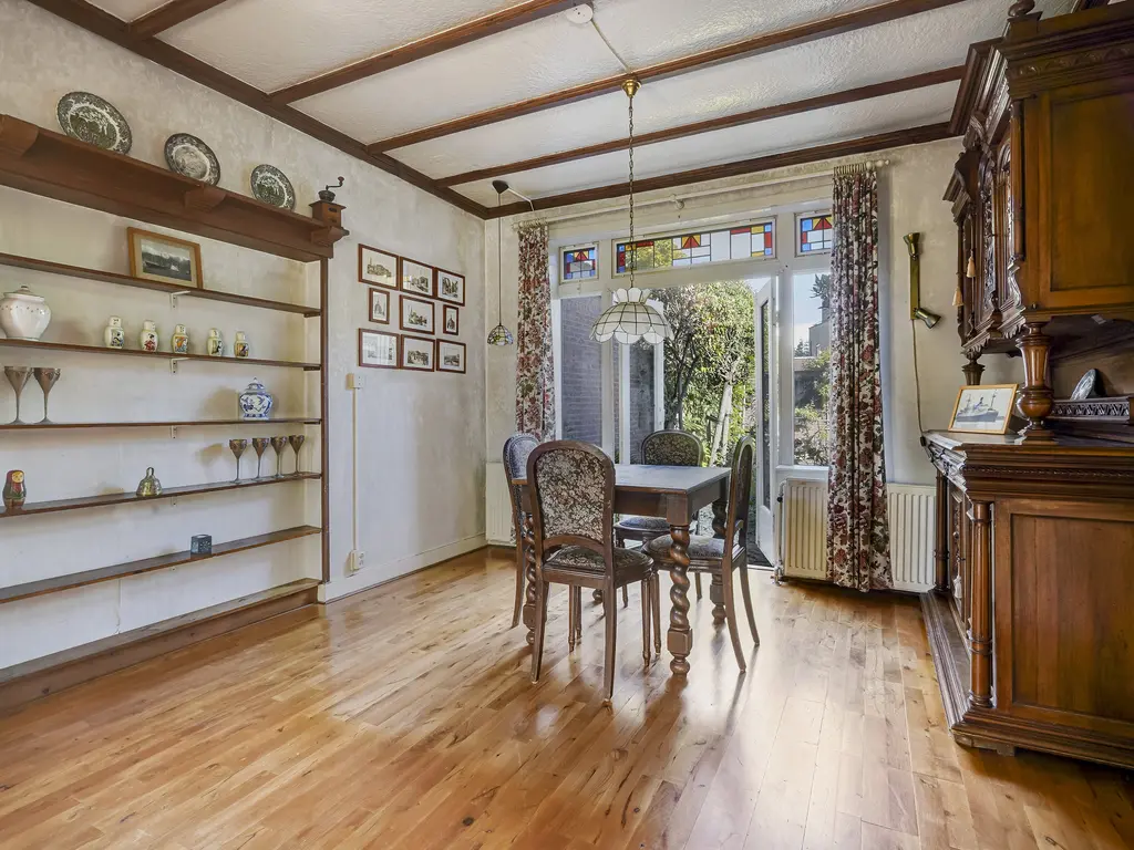 Emmastraat 132, MONSTER