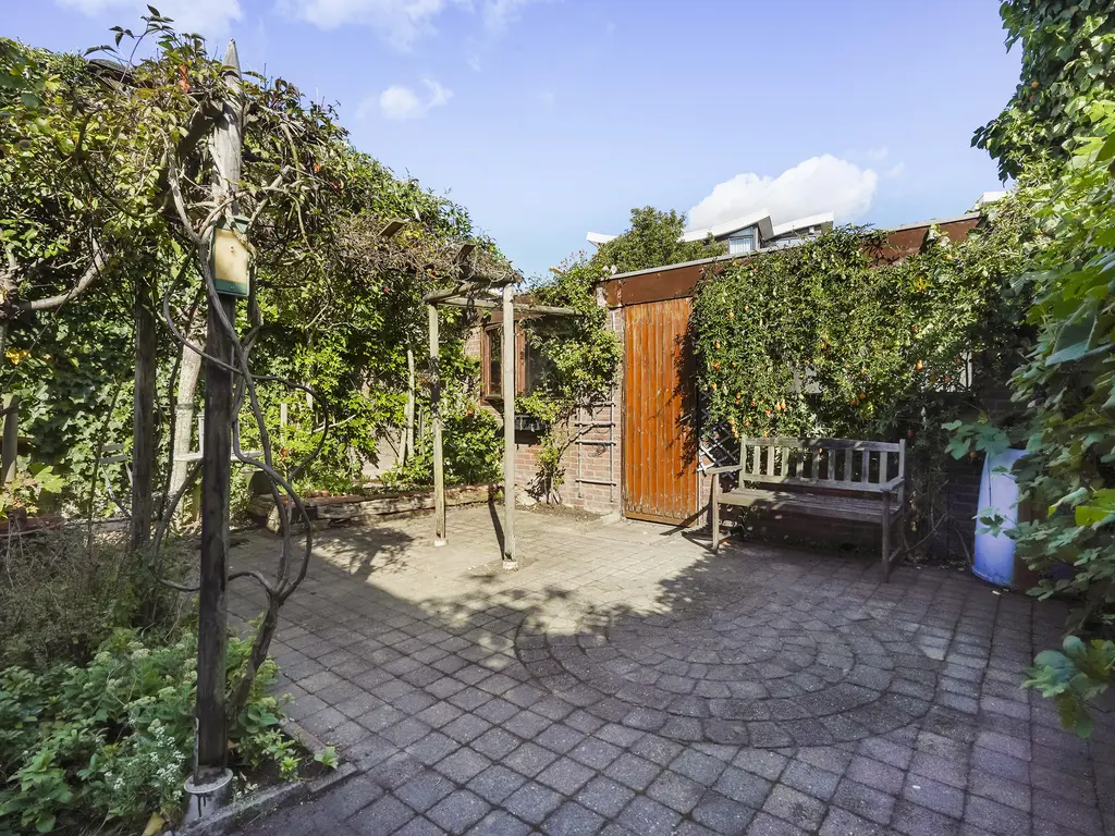 Emmastraat 132, MONSTER