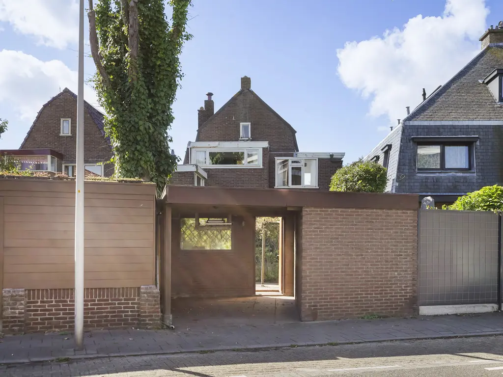 Emmastraat 132, MONSTER