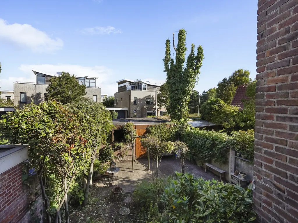 Emmastraat 132, MONSTER