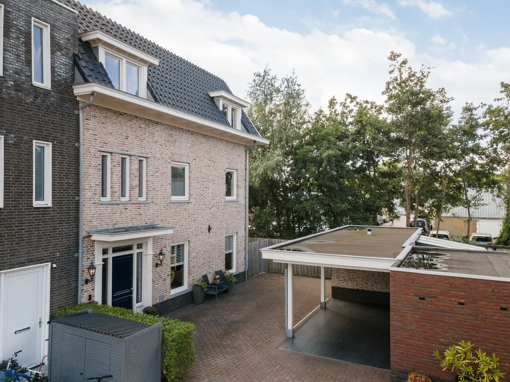Arend Vijfvinkelplein 20, 'S-GRAVENHAGE