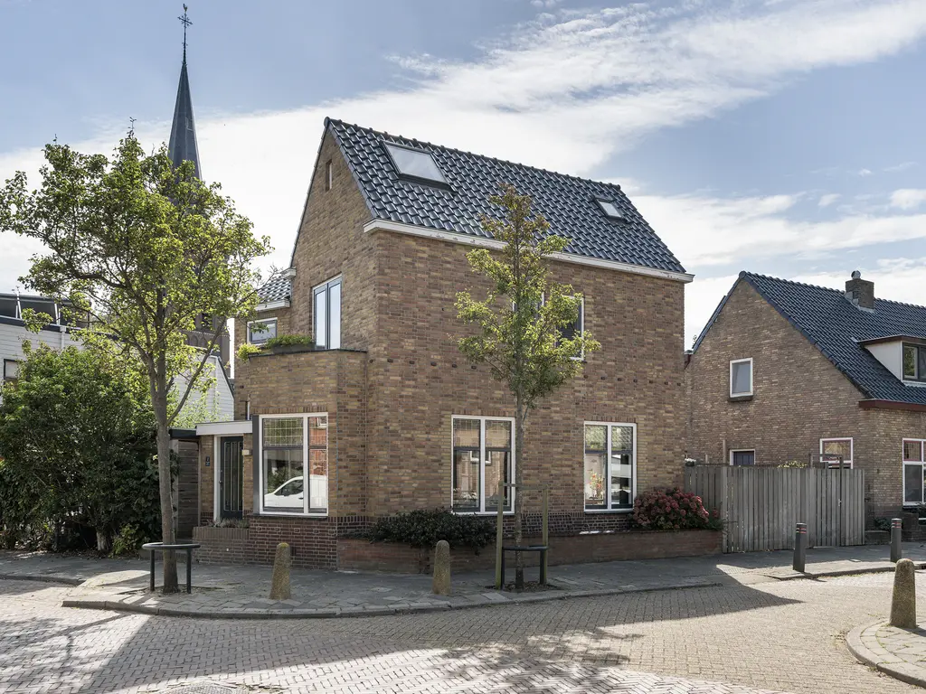 Pastoor Vinkesteynstraat 1, KWINTSHEUL