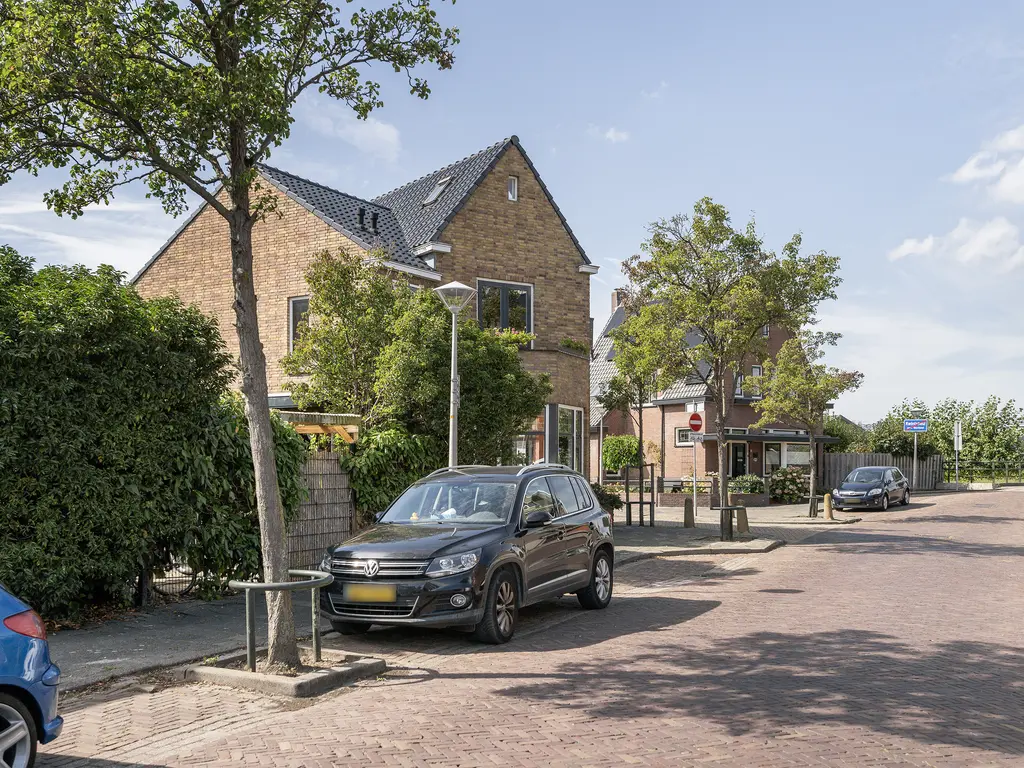 Pastoor Vinkesteynstraat 1, KWINTSHEUL