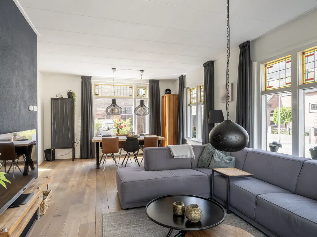 Pastoor Vinkesteynstraat 1, KWINTSHEUL