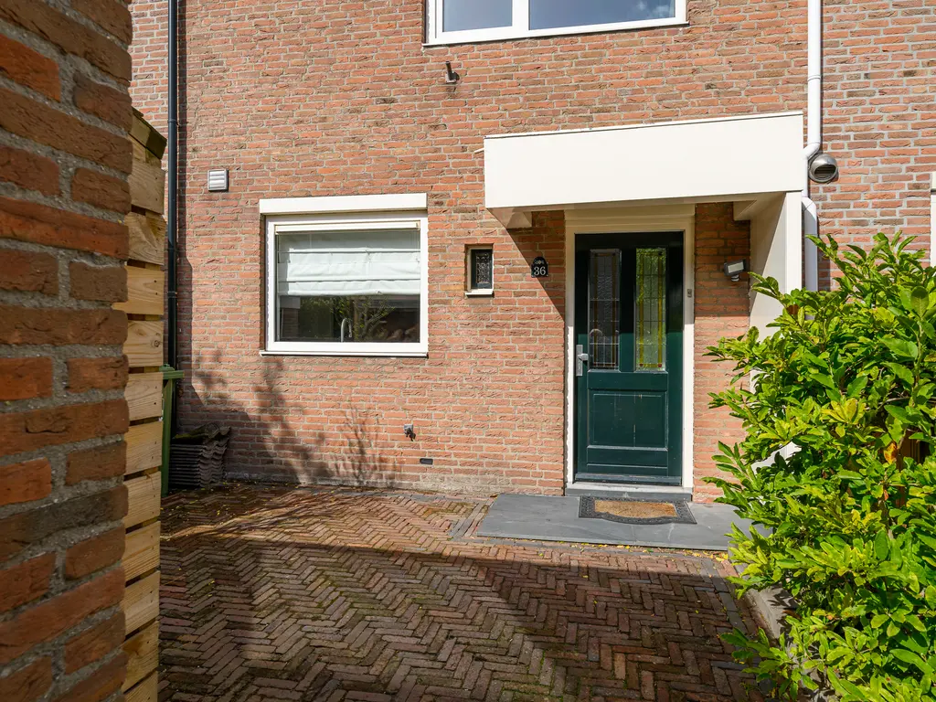 Tourmalijn 36, 'S-GRAVENZANDE