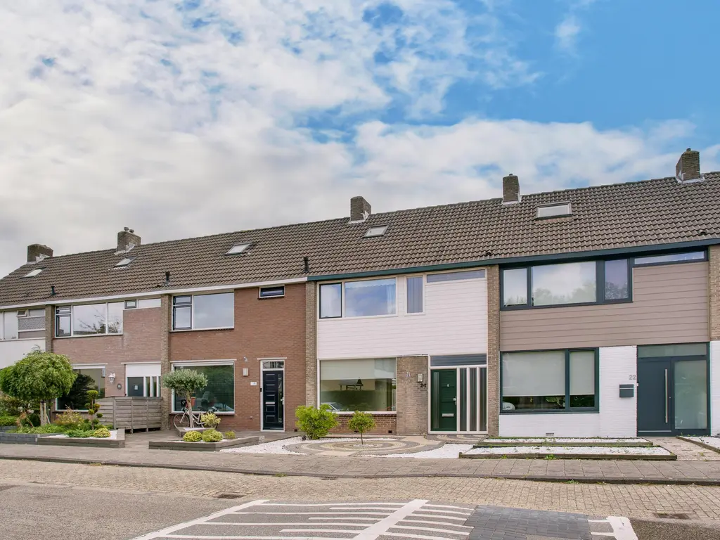 Bachlaan 24, NAALDWIJK