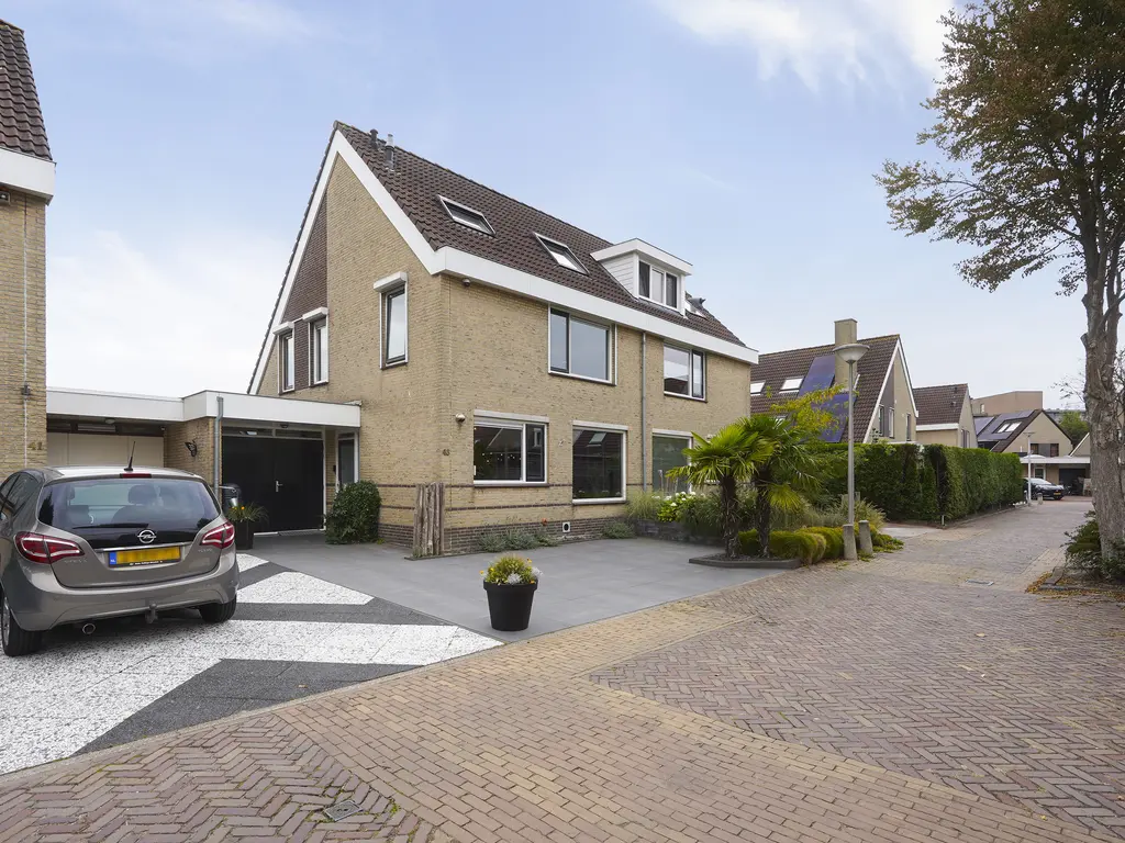 Van Houtenstraat 43, NAALDWIJK