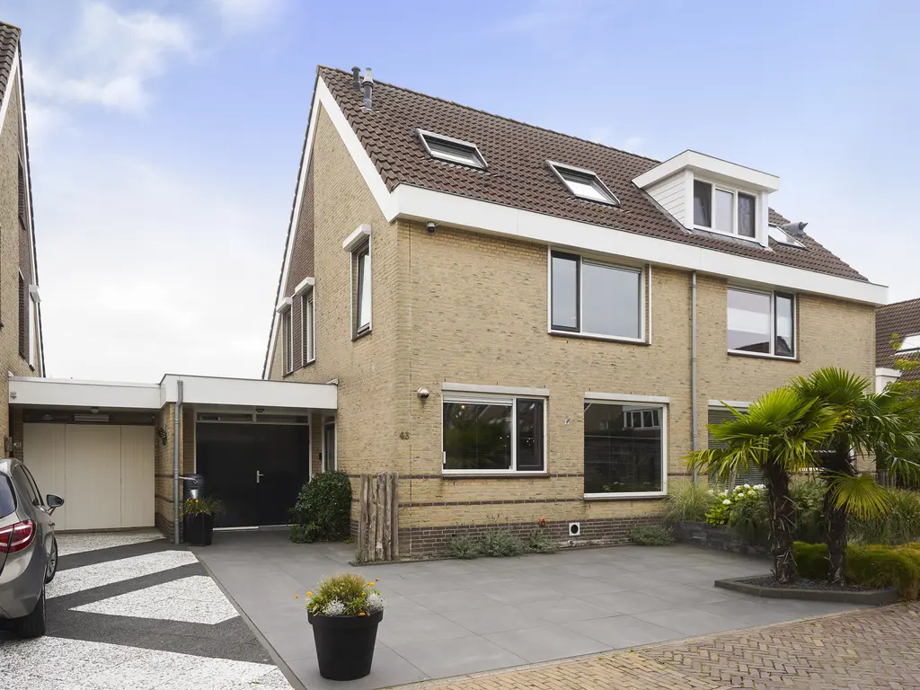 Van Houtenstraat 43, NAALDWIJK